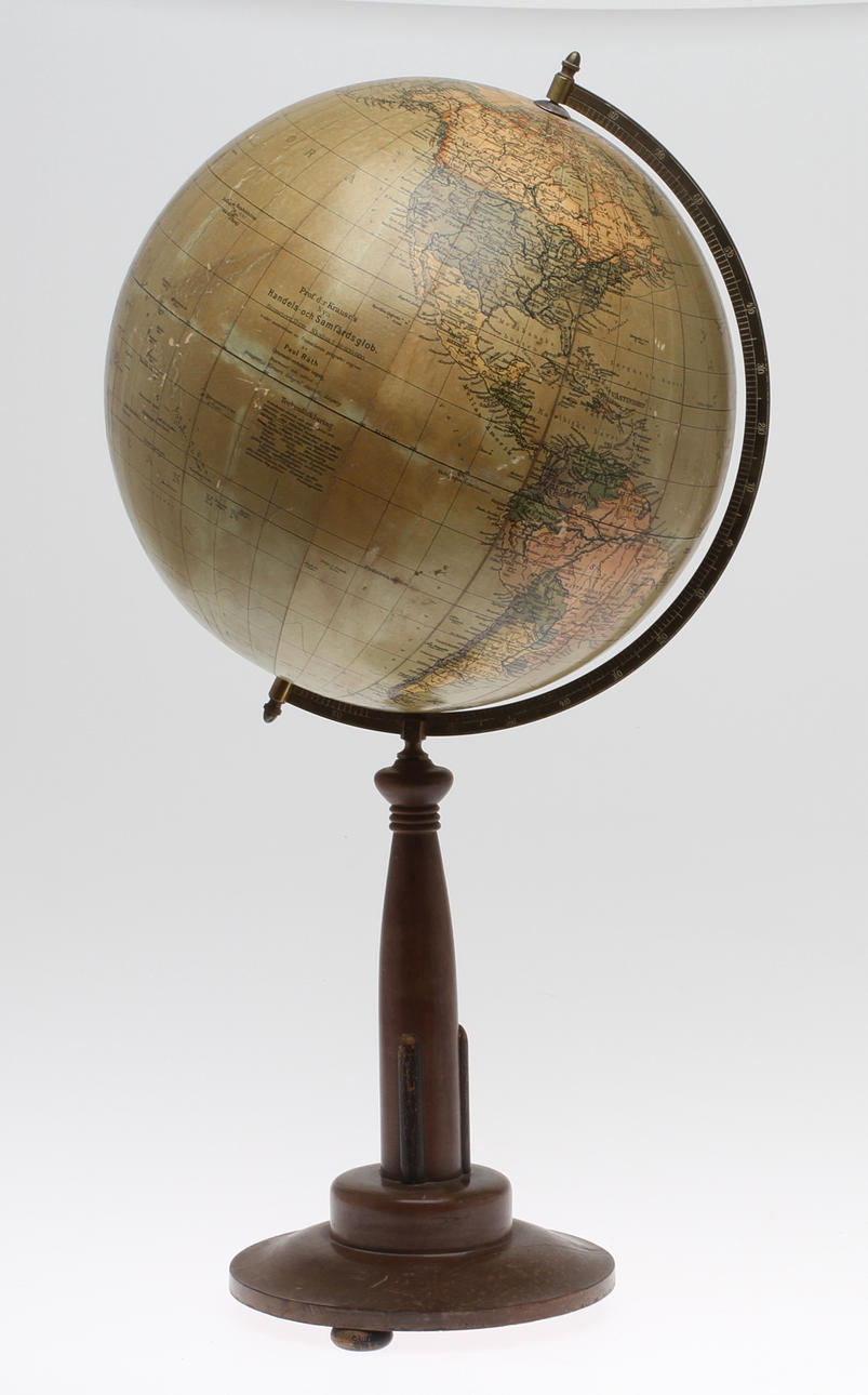 JORDGLOB, på träfot, 1900-tal.