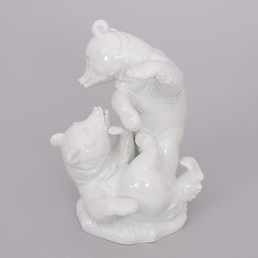 FIGURIN, porslin, björnar, Meissen.