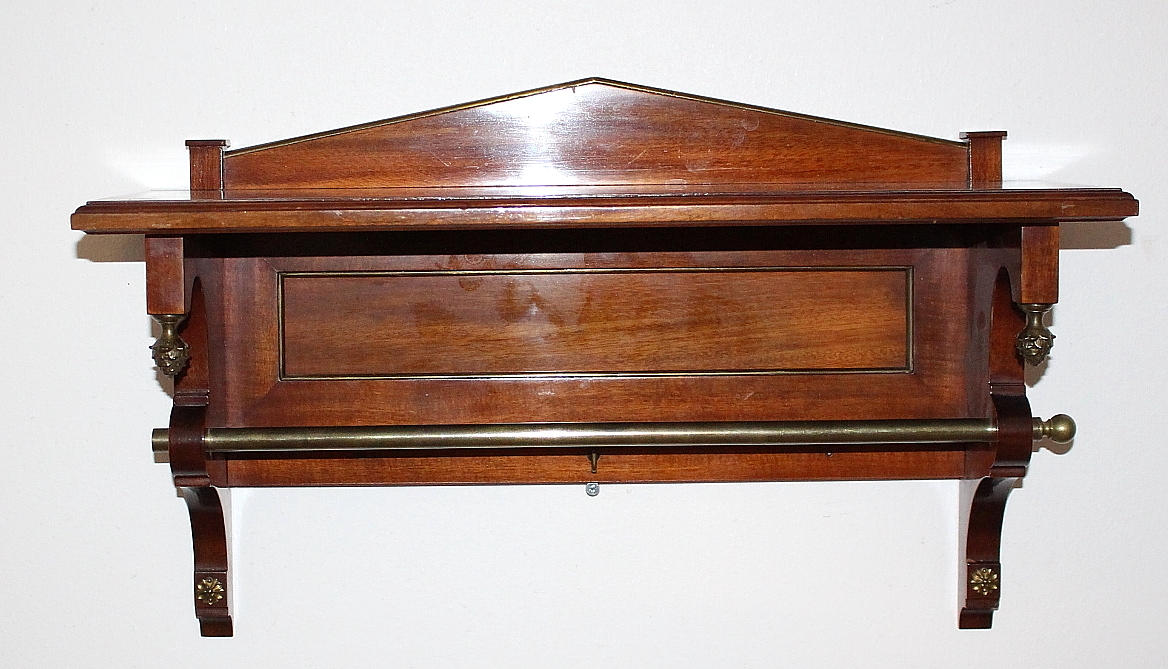 HANDDUKSHYLLA, trä, 1900-tal.