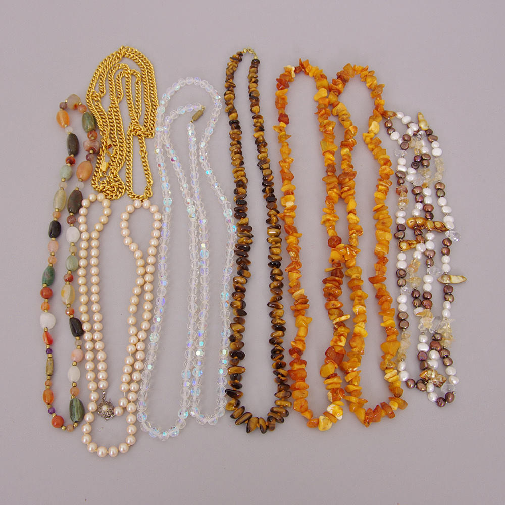 COLLIERER, 8 stycken.