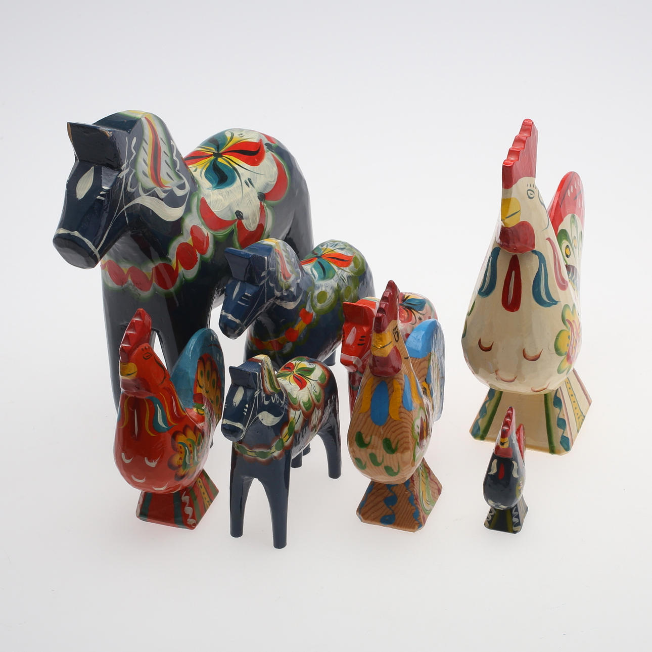 DALAHÄSTAR samt tuppar, 1900-tal.