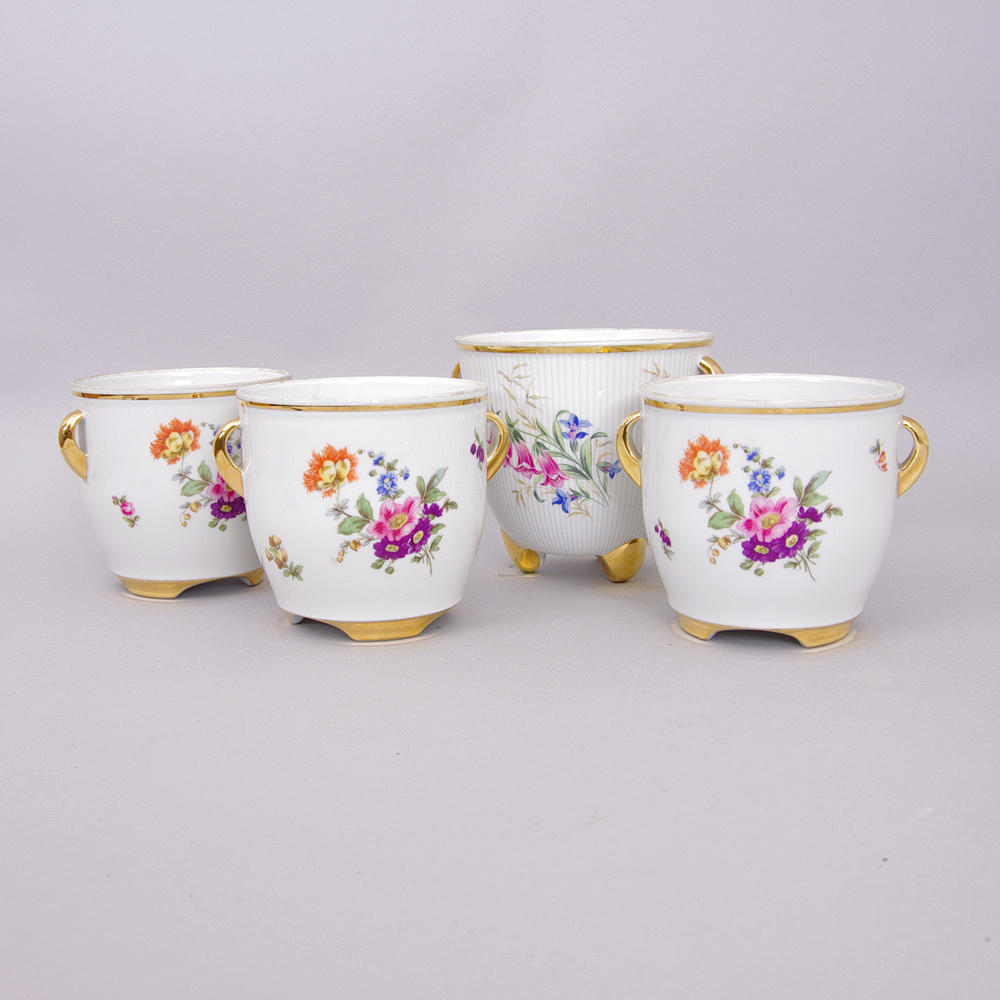 YTTERFODER, 4 stycken, Freiberger Porzellan.