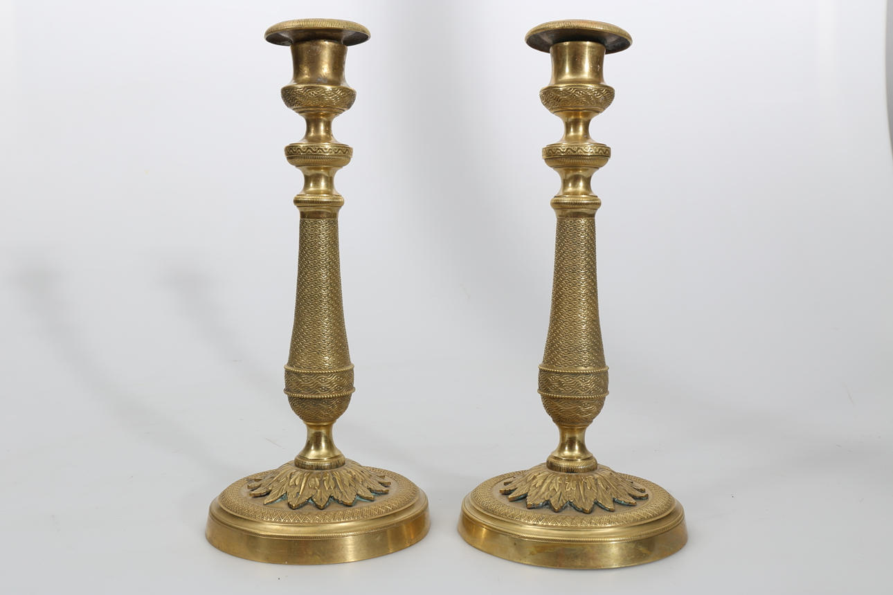 LJUSSTAKAR, brännförgyllda, 2 stycken, 1800-tal.