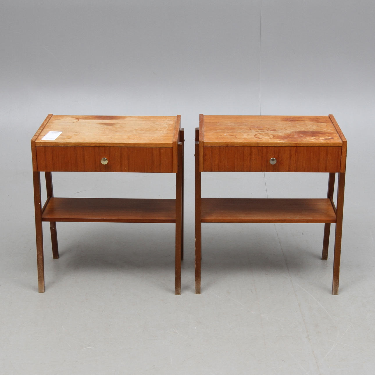 NATTDUKSBORD, 1 par, teakfaner, 1950/60-tal.