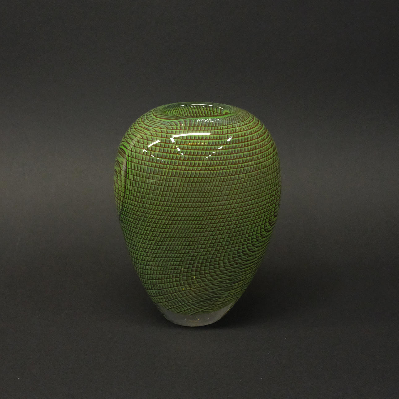 OLLE BROZÉN. KOSTA BODA, VASE.