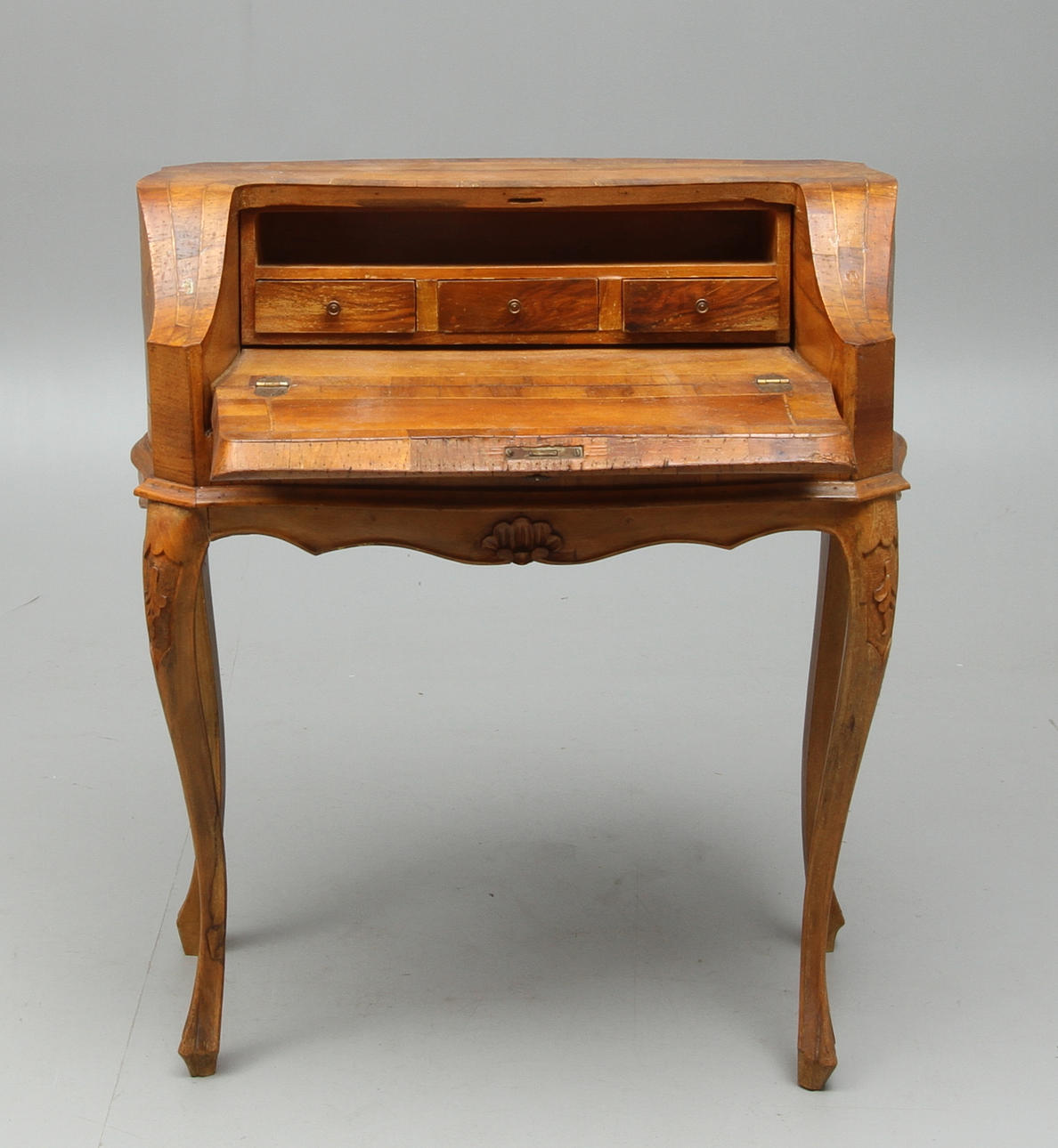 SEKRETÄR, rokokostil, 1900-tal.