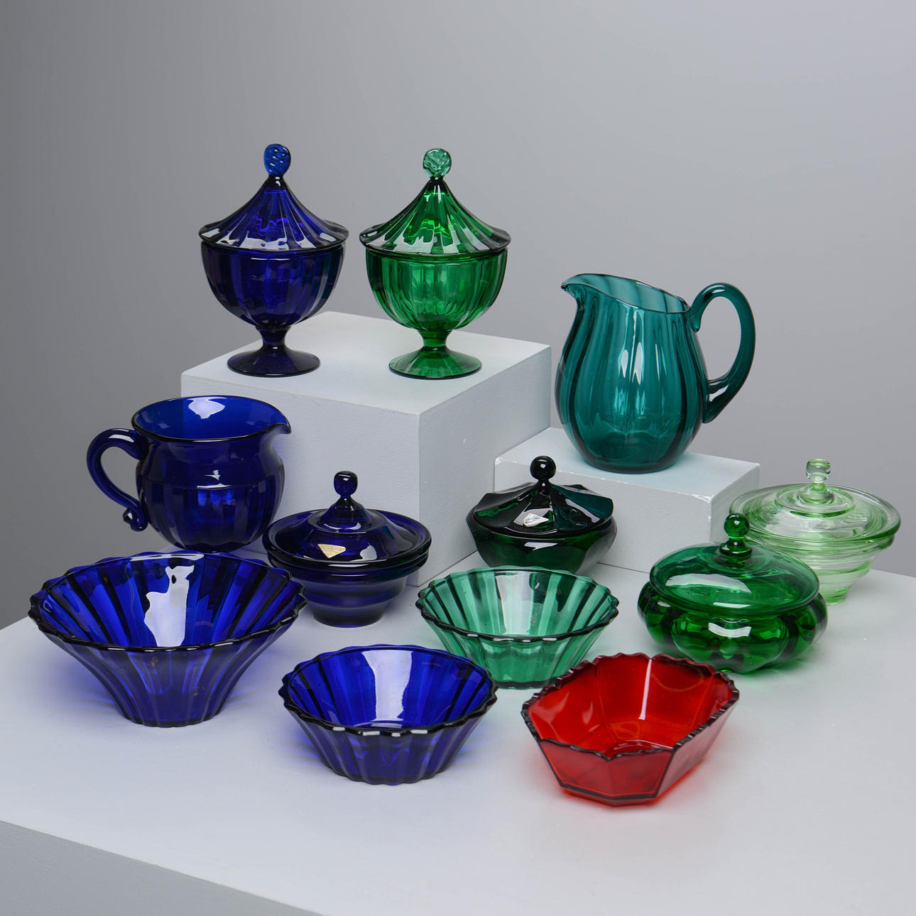 SAMMLUNGSGLAS, 12 Stück, meist William Stenberg, Gullaskruf.