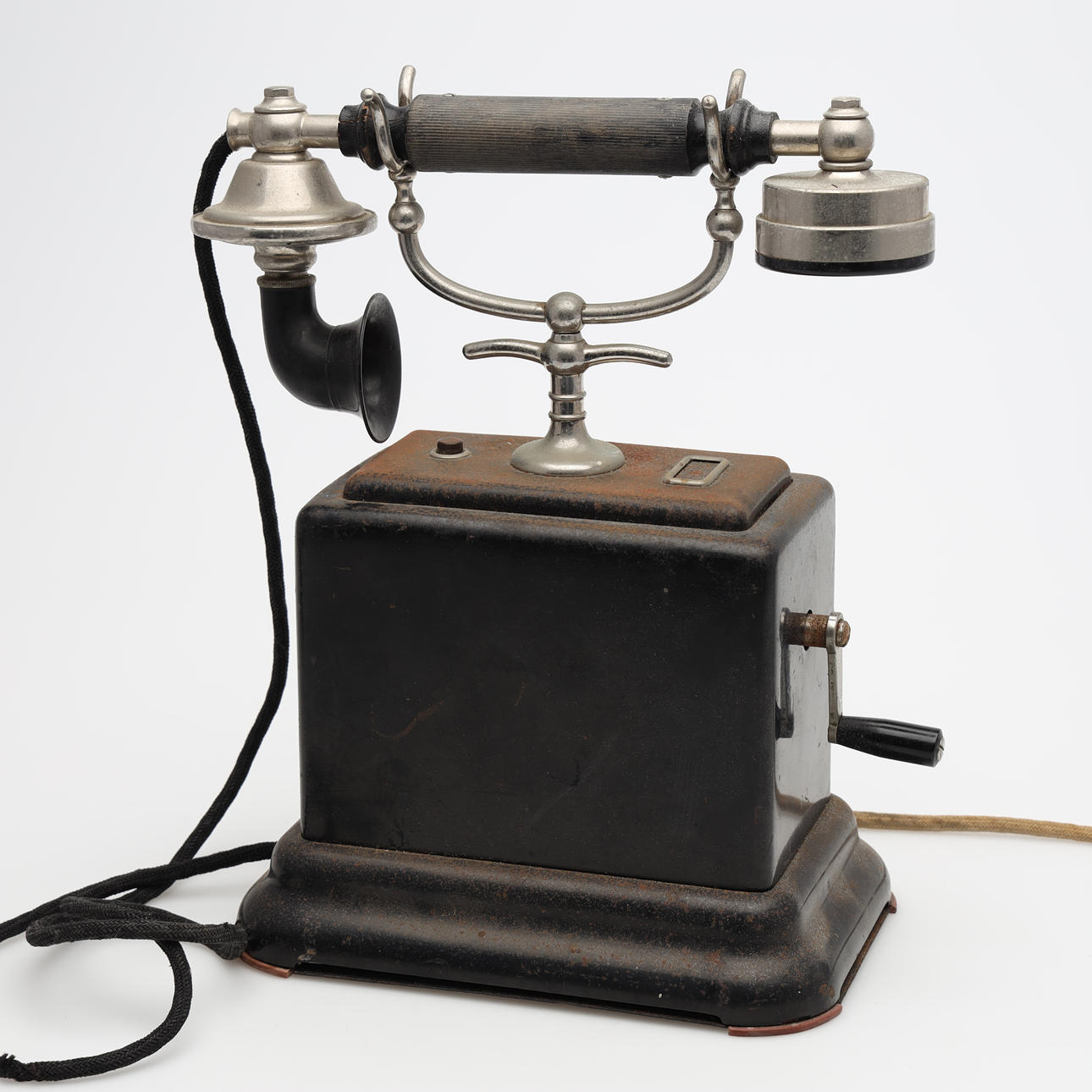 TELÉFONO DE MESA 1900.