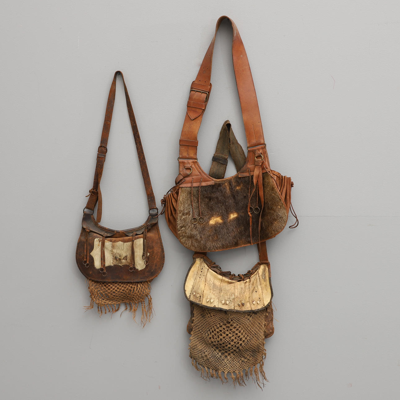 JAKTVÄSKOR, 3 st, 1800/1900-tal.