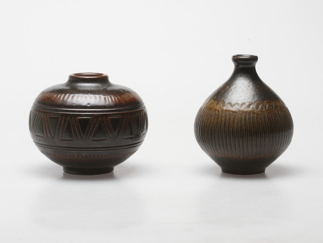 VASER, 2 st, keramik, Arthur Andersson, Vallåkra.
