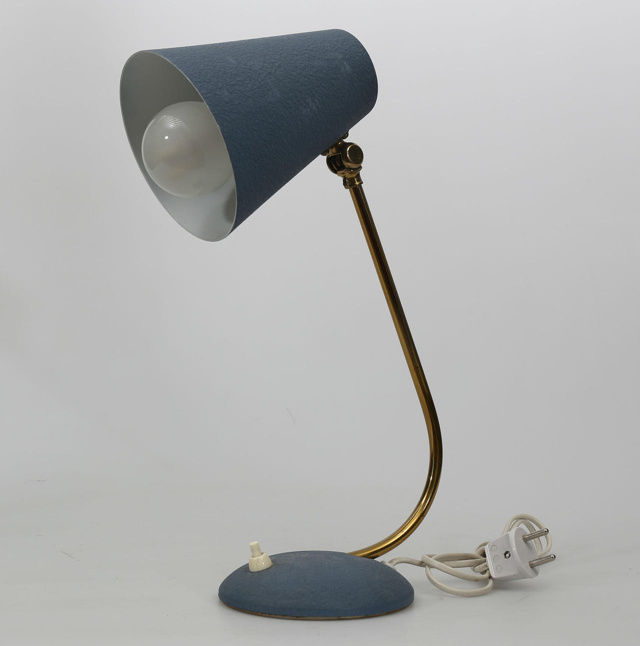 BORDSLAMPA, metall, EWA 40, 1900-talets mitt.