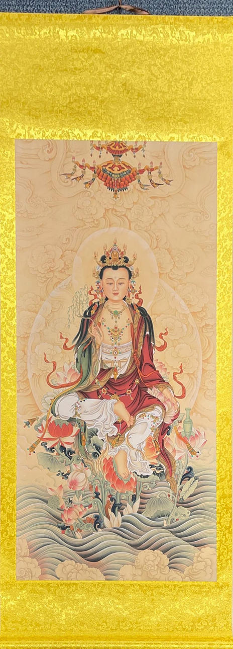 CHINESE GUANYIN PRINT ON SILK-MOUNTED SCROLL.