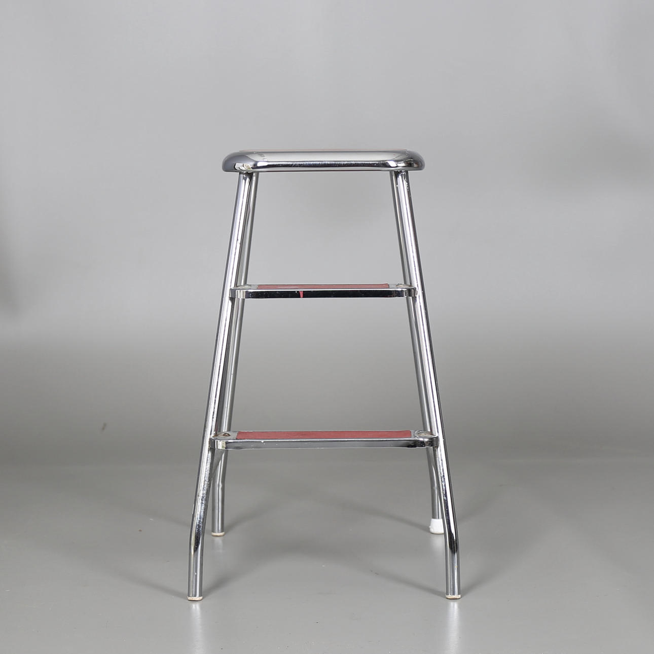 STEGPALL, Verkstads AB Lindqvist Motala, 1900-talets mitt.