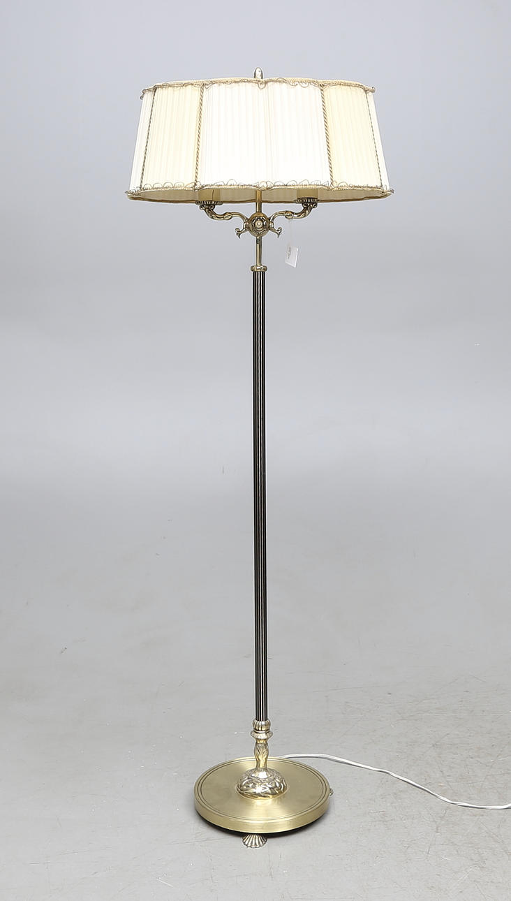 GOLVLAMPA, Mässing, AB Armaturhantverk Göteborg, 1900-tal.