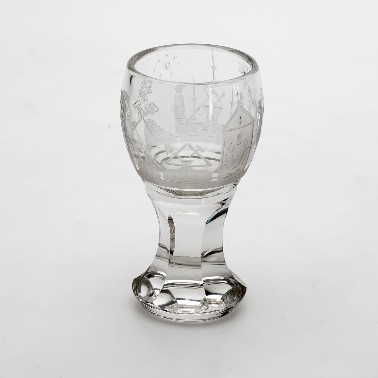 MASONIC GLASS, ground and etched decor.