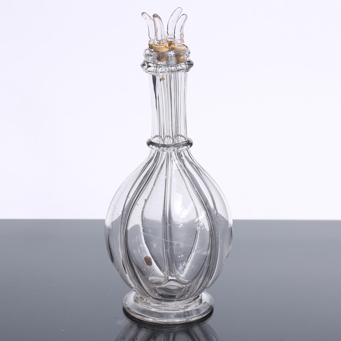 BOTELLA DE ALCOHOL, vidrio, siglo XIX/XX.