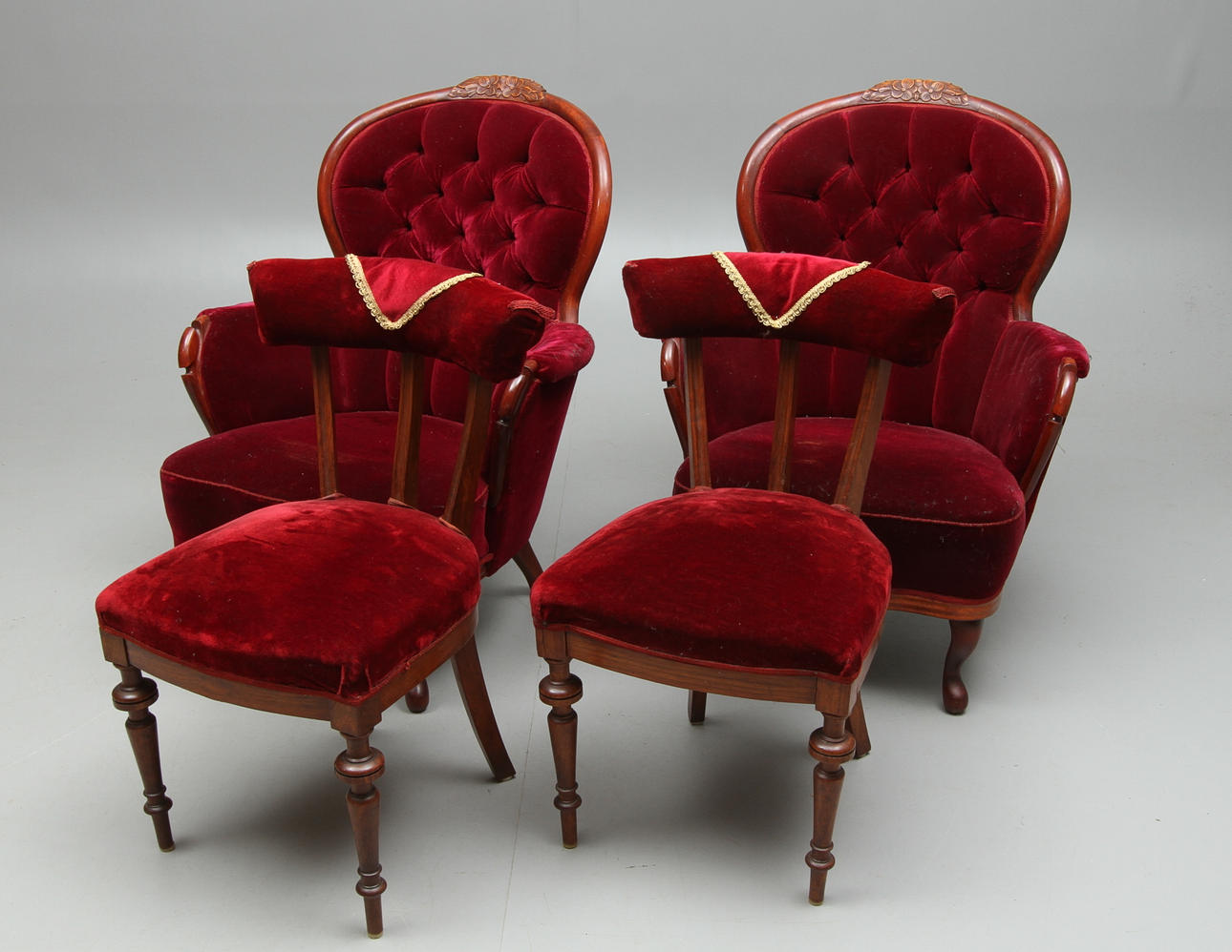 FÅTÖLJER 2 st, nyrokokostil, 1900-tal, STOLAR, 2 st, 1800-tal.