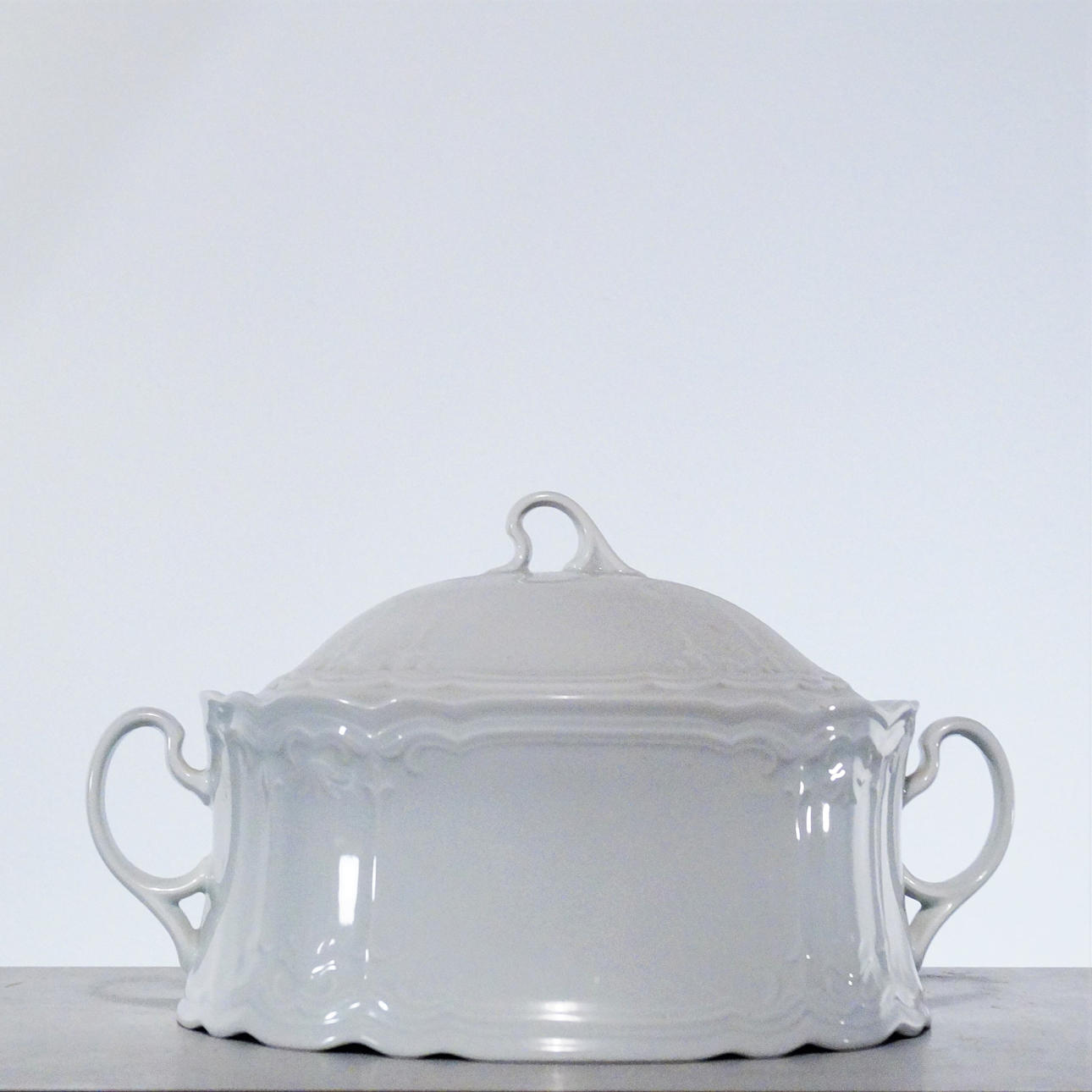 Terrine, Seltmann Weiden, Bavaria "Julia".