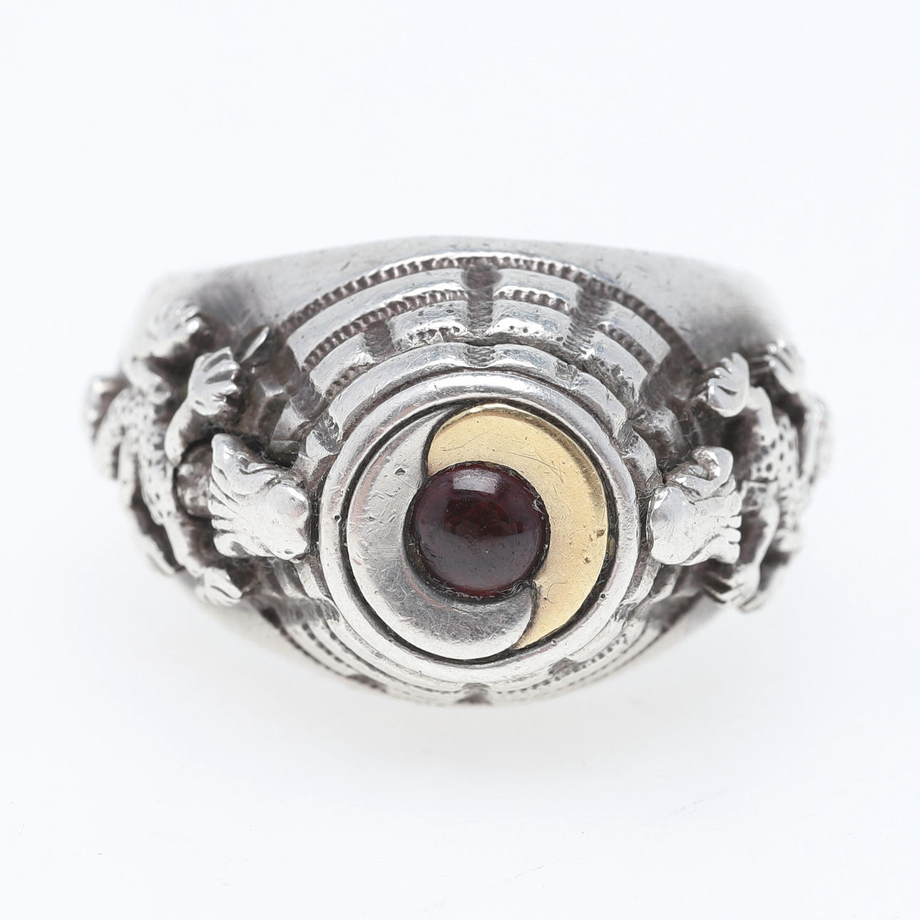 RING, sølv & rød sten.