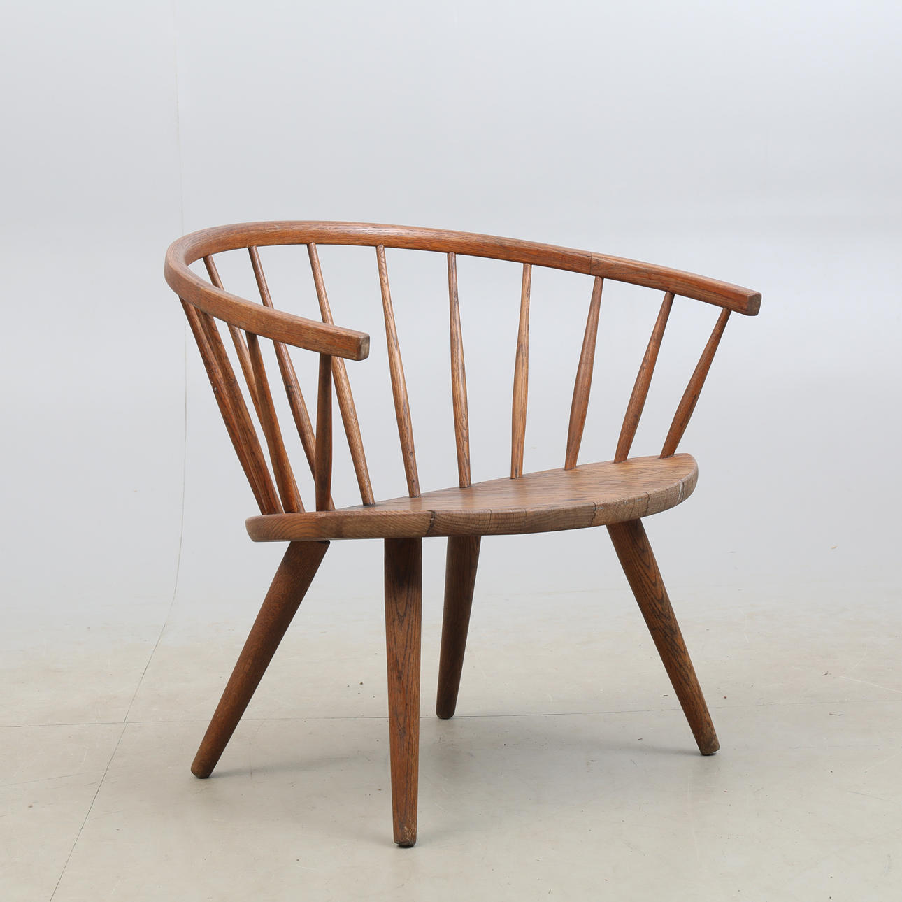 YNGVE EKSTRÖM. Karmstol,"Arka", ek,formgiven 1955.