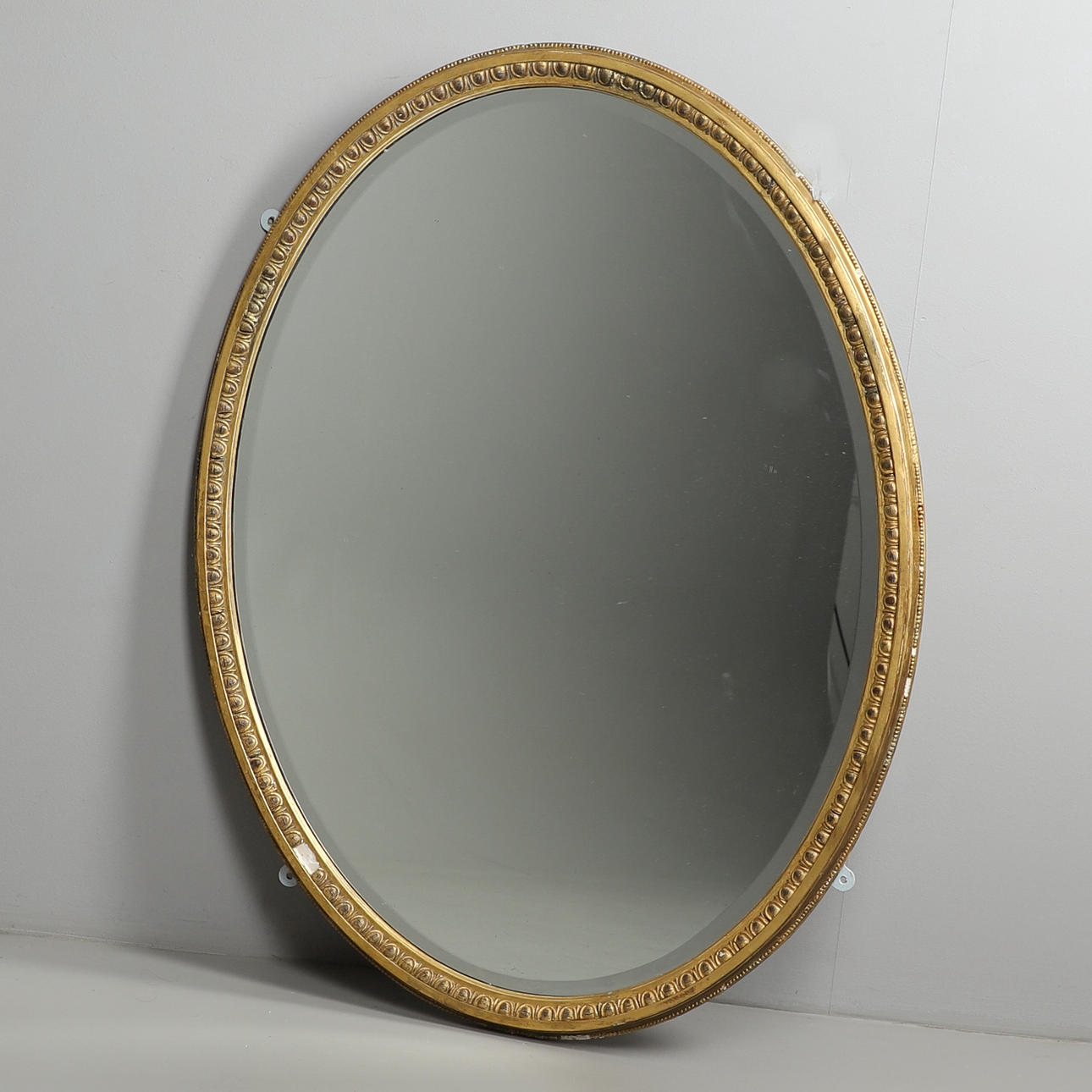 SPEGEL, OVAL, FÖRGYLLD.