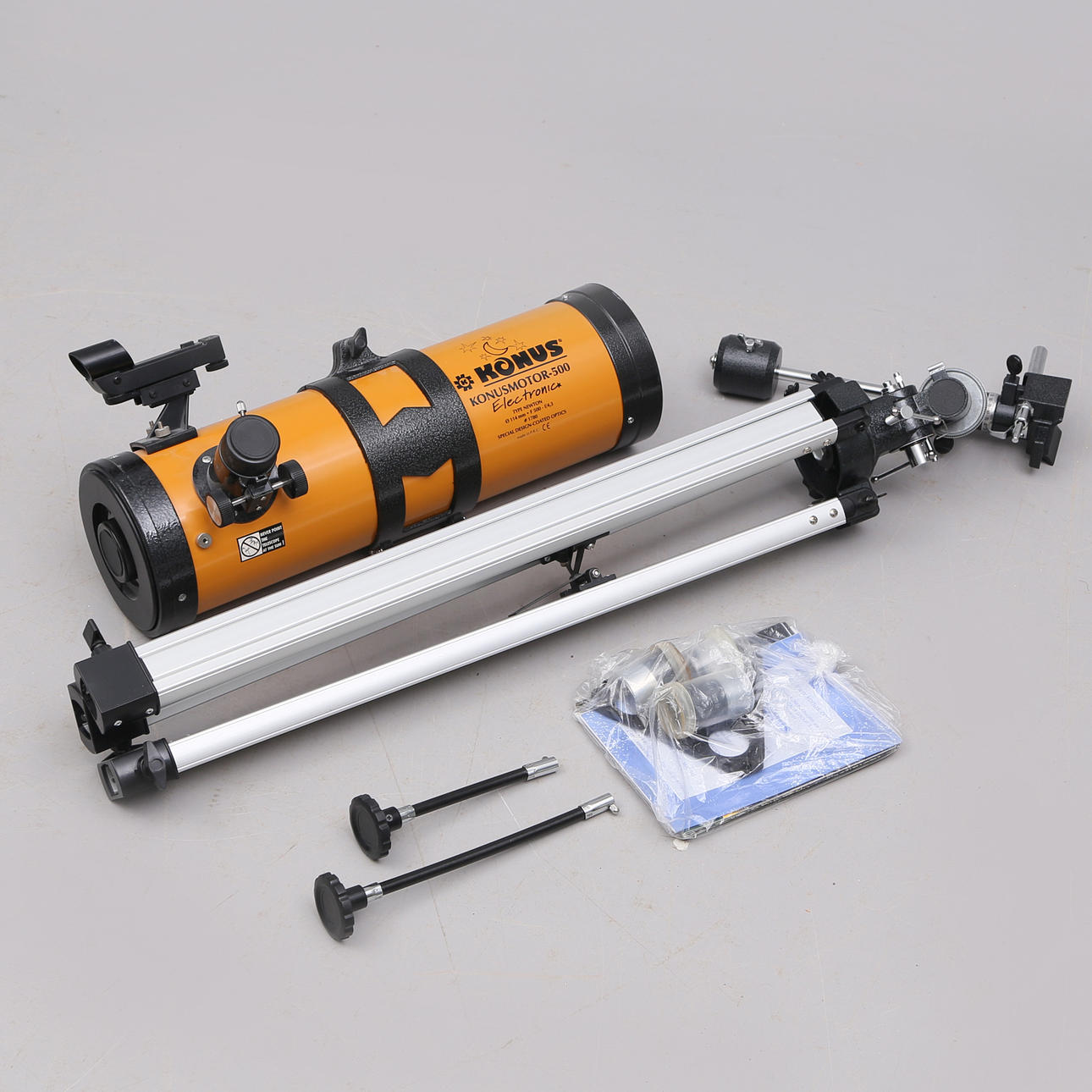 STAR GLOBAL, modern.