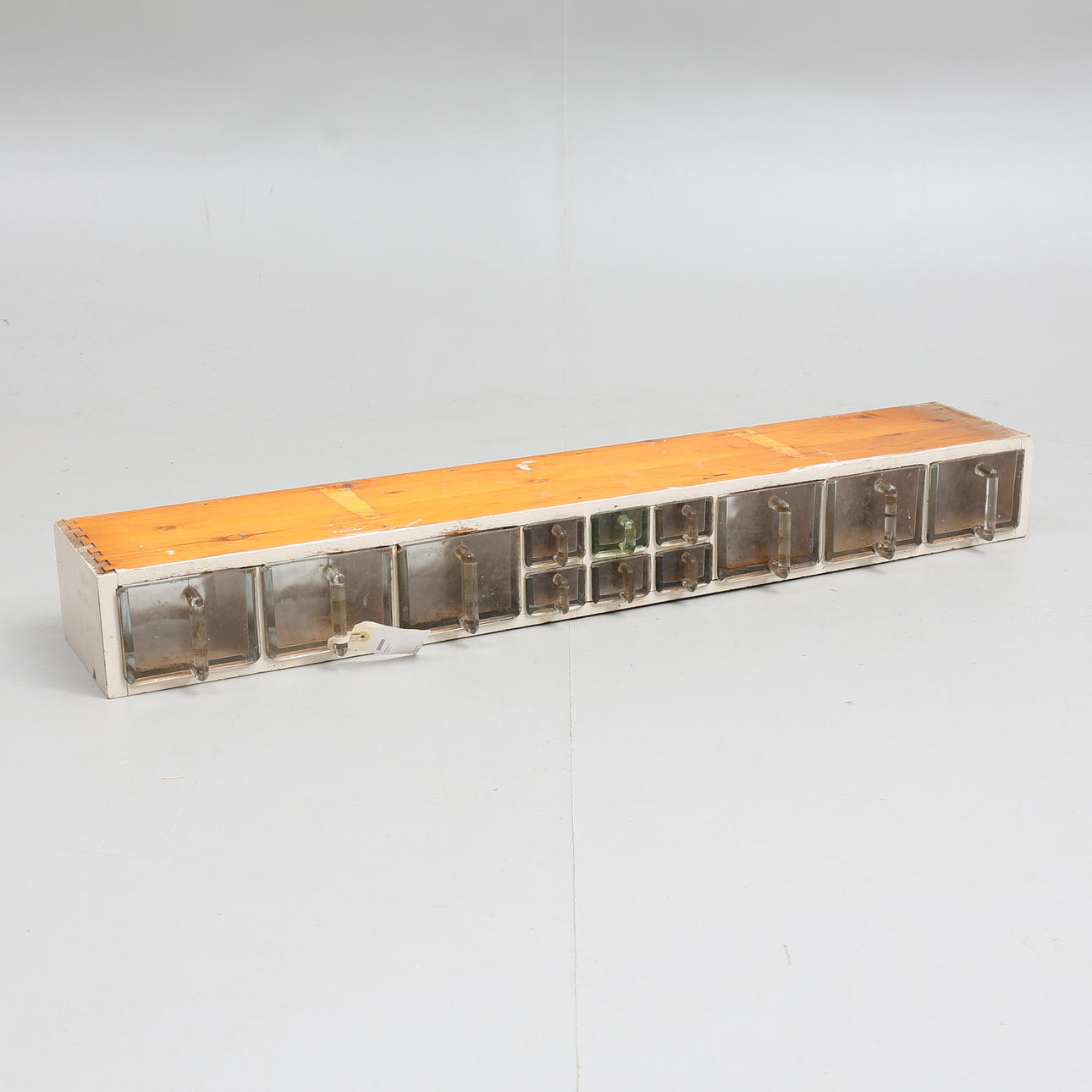 KRYDDHYLLA, 1900-tal.