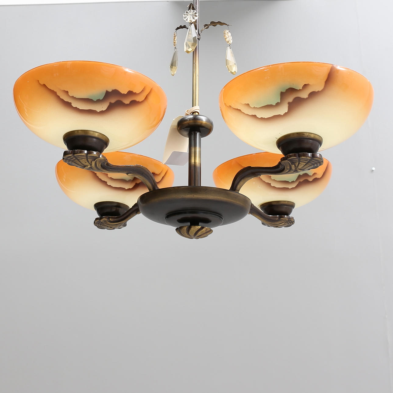 TAKLAMPA, 1900-talets första hälft.