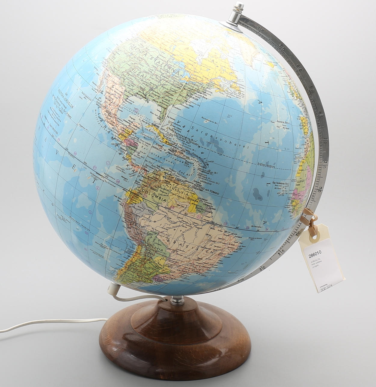 JORDGLOB, Röth politiska jordglob.