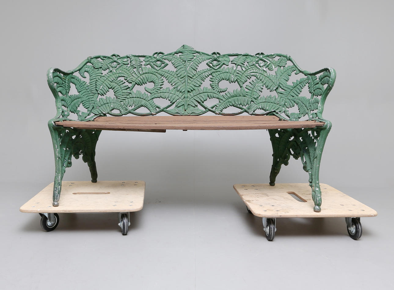 TRÄDGÅRDSSOFFA, gjutjärn, Ormbunksmodell, Riab, 1900-talets mitt.