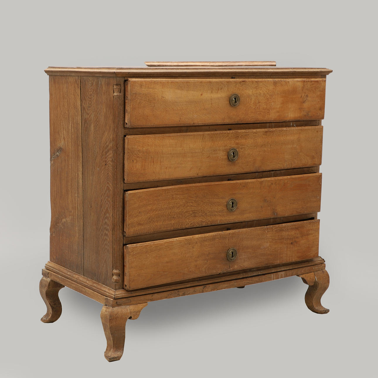 BYRÅ, ek, omkring 1800.