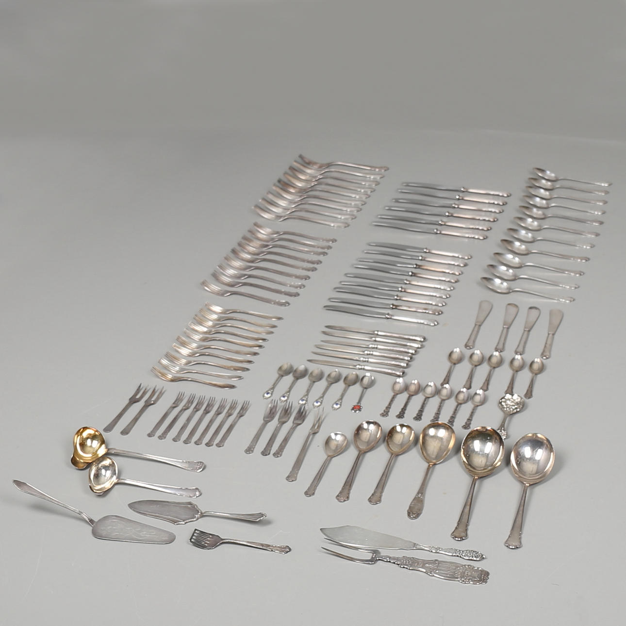 PARTI BESTICK, nysilver, 98 delar, varav 56 delar från "Ingrid", GAB.