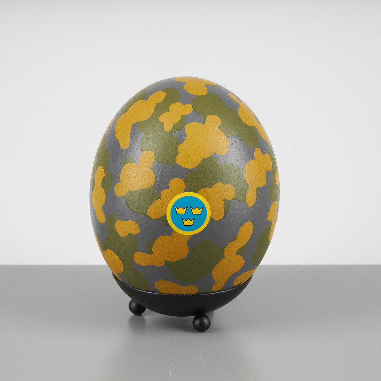 LASSE ÅBERG. SKULPTUR, "Ägg av strids tupp".