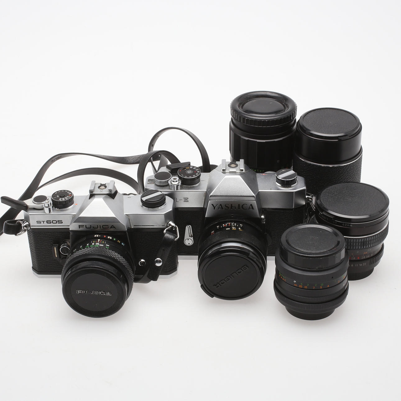 KAMEROR, 2 st, med KAMERATILLBEHÖR, 1900- tal.