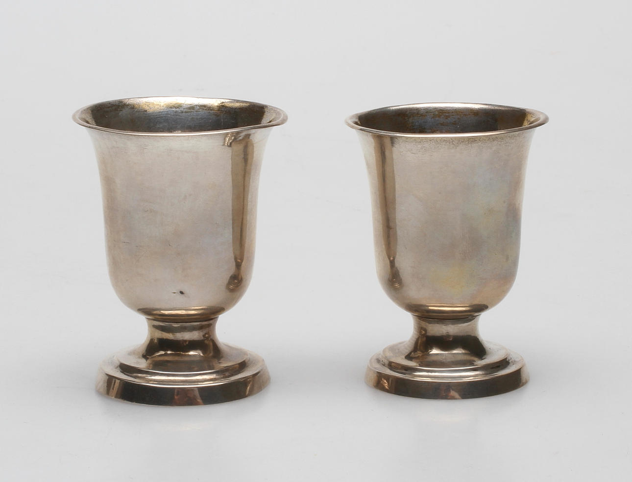 SUPKOPPAR, ett par, silver, Samuel Pettersson, Linköping 1862.