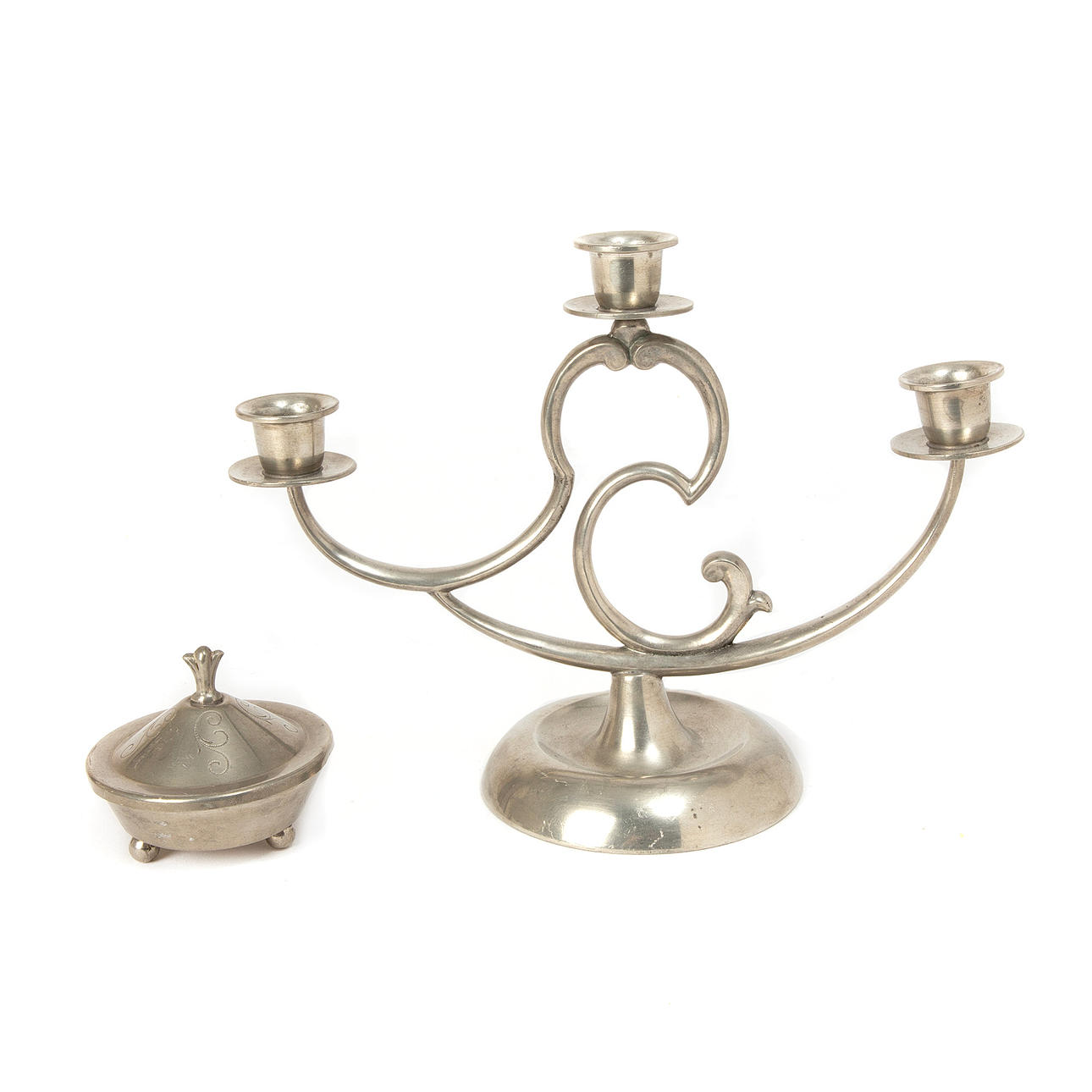 CANDLESTICK and ASH, pewter, K. E & Co. 1900s.