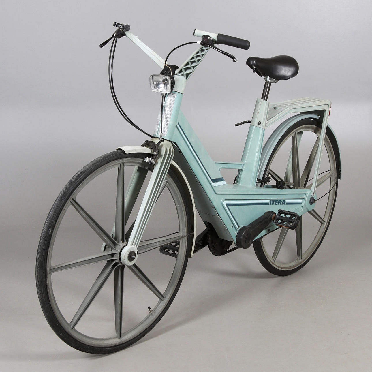 BIKE, 27", 3-speed, plastic, Itera, 1980s.