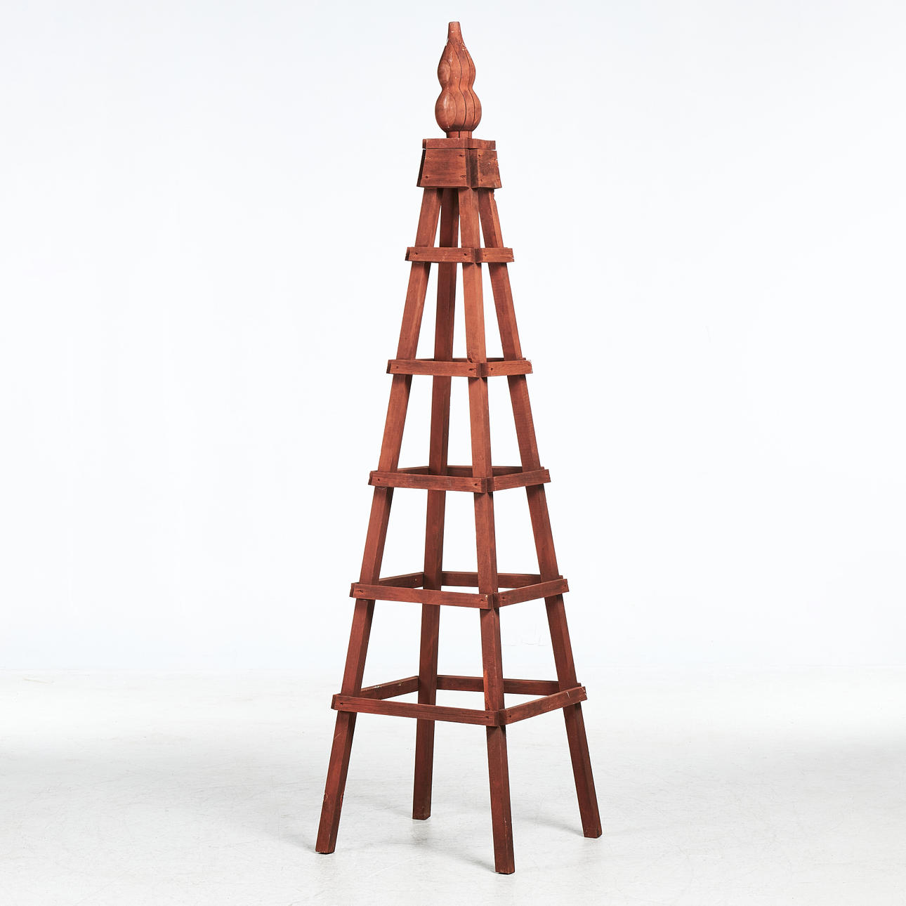 VÄXTSTÖD, sk rostorn, 1900-talets andra hälft.