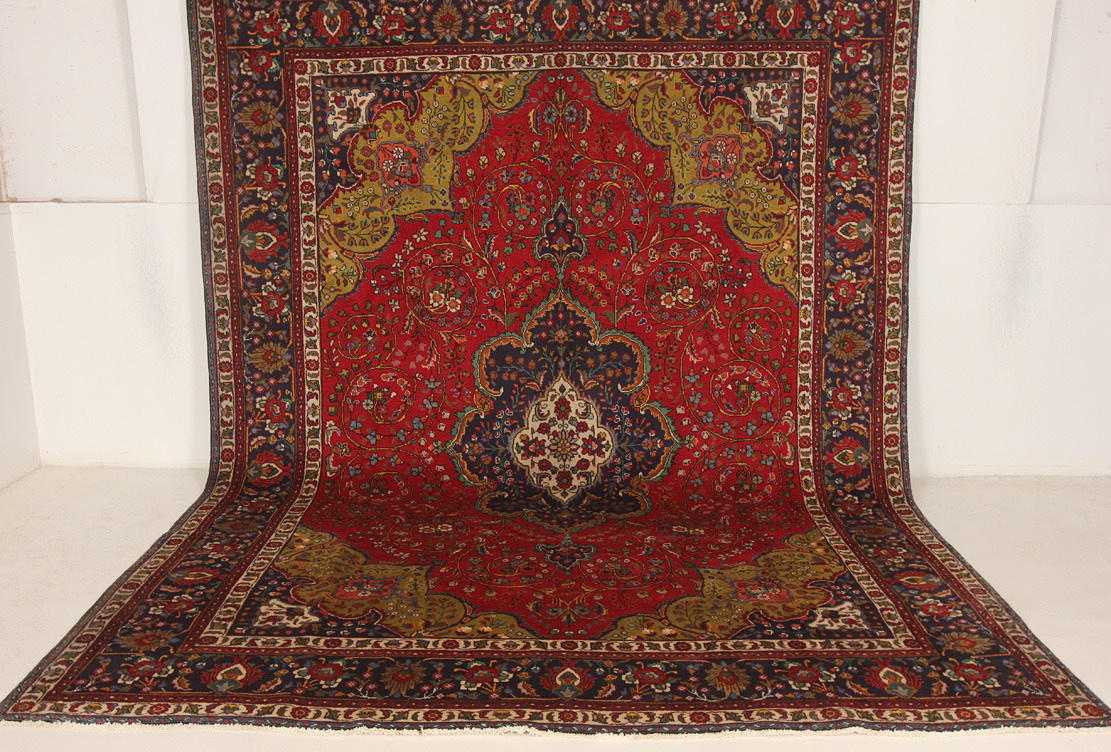 MATTA, orientalisk, Persien, Täbriz, 405 x 304 cm.