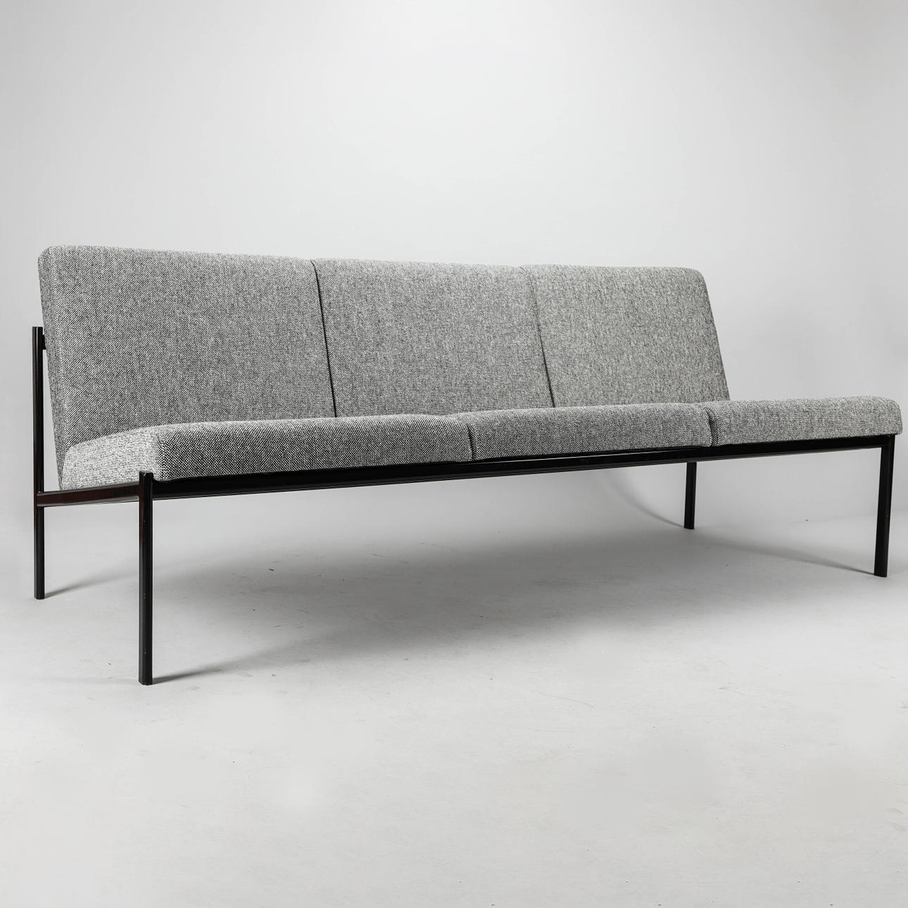 ILMARI TAPIOVAARA. Sohva, "Kiki", Artek.