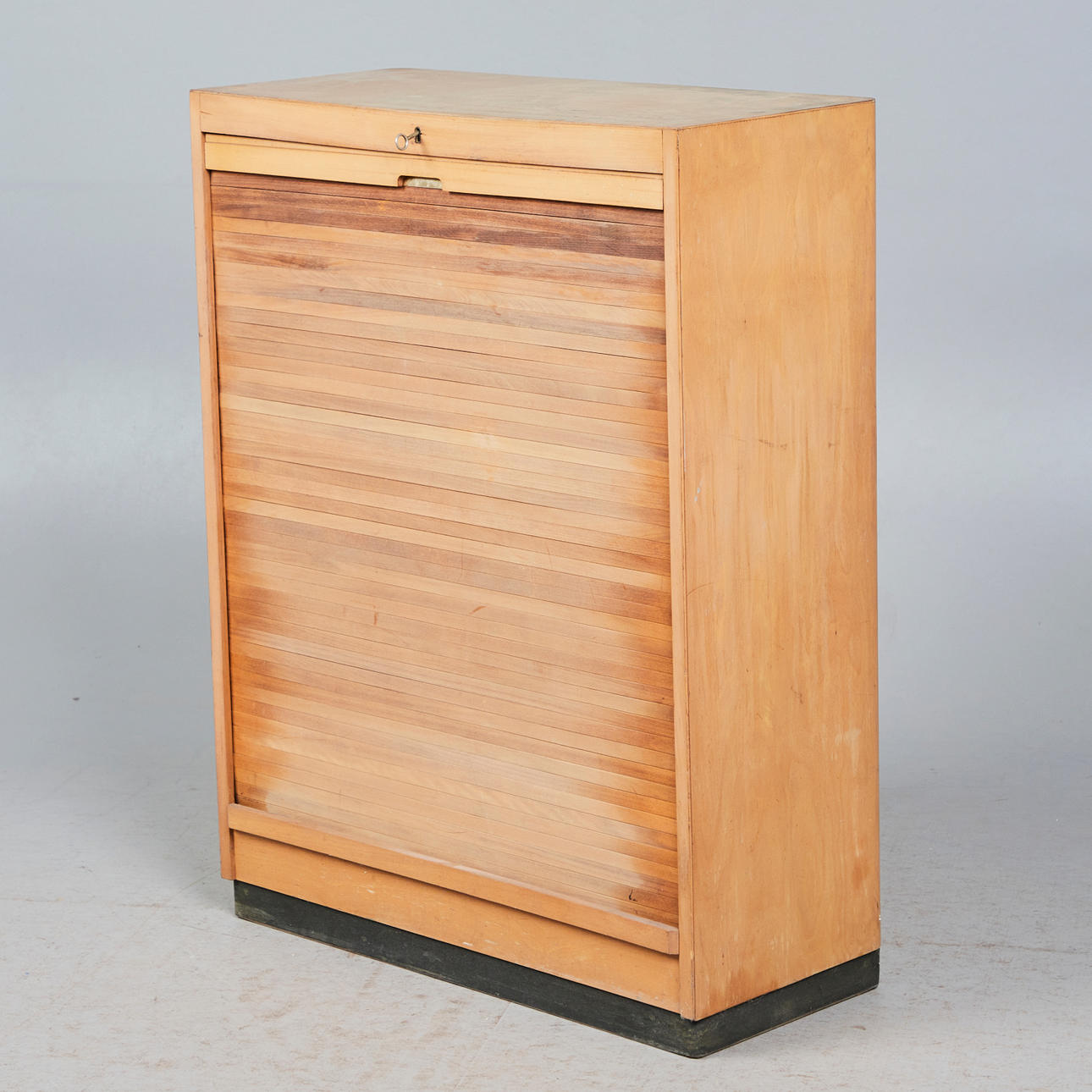 Rolling cabinet / filing cabinet, beech, 1950s, Germany.