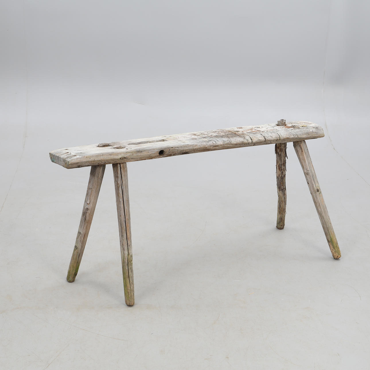 BENCH / long milk stool, slanted round legs, pine, 19th century.