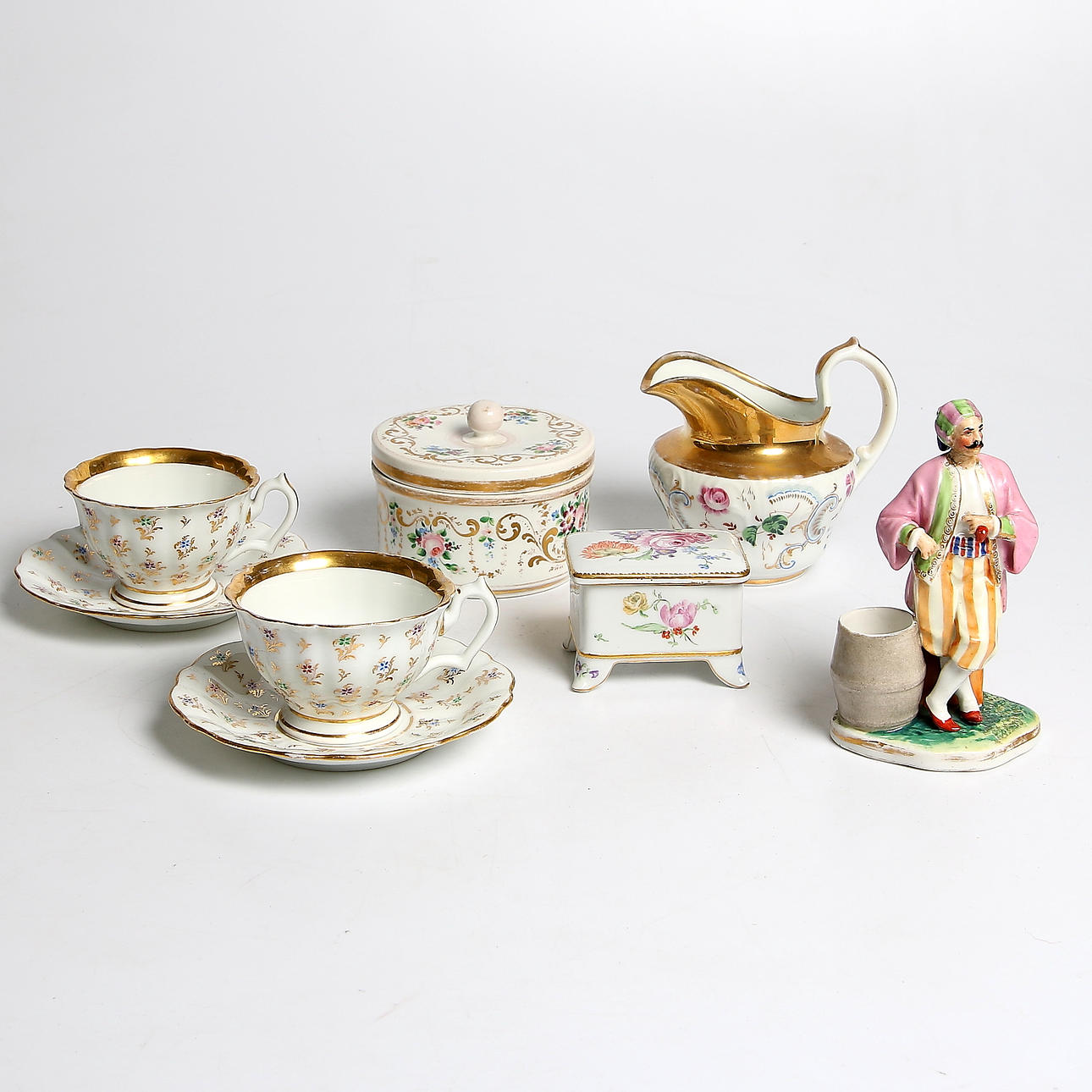 SERVISDELAR samt FIGURIN, 6 delar, porslin, Empir. 1800/1900-tal.