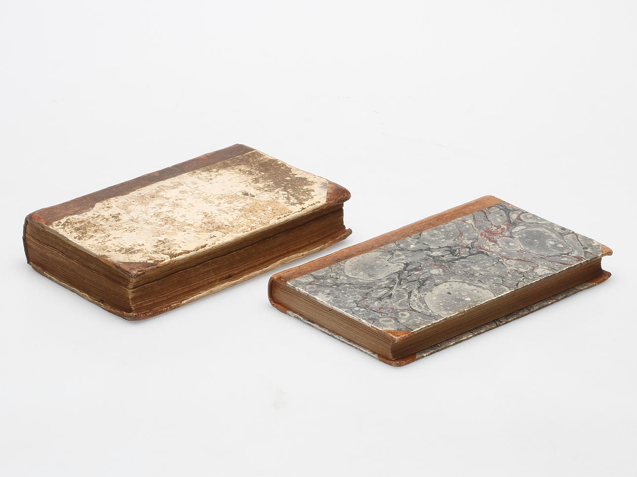 BÖCKER, 2 st, Historia om regementsförändringar i Sverige år 1805 samt Geografi för ungdom, Daniel Djurberg, 1781.