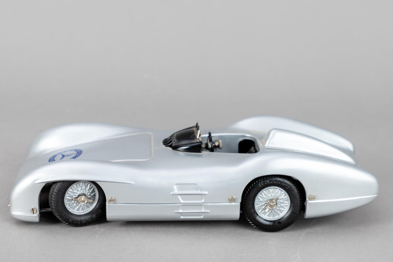 Märklin 8010 Mercedes Rennwagen, silbern,Bei uns finden Sie Märklin