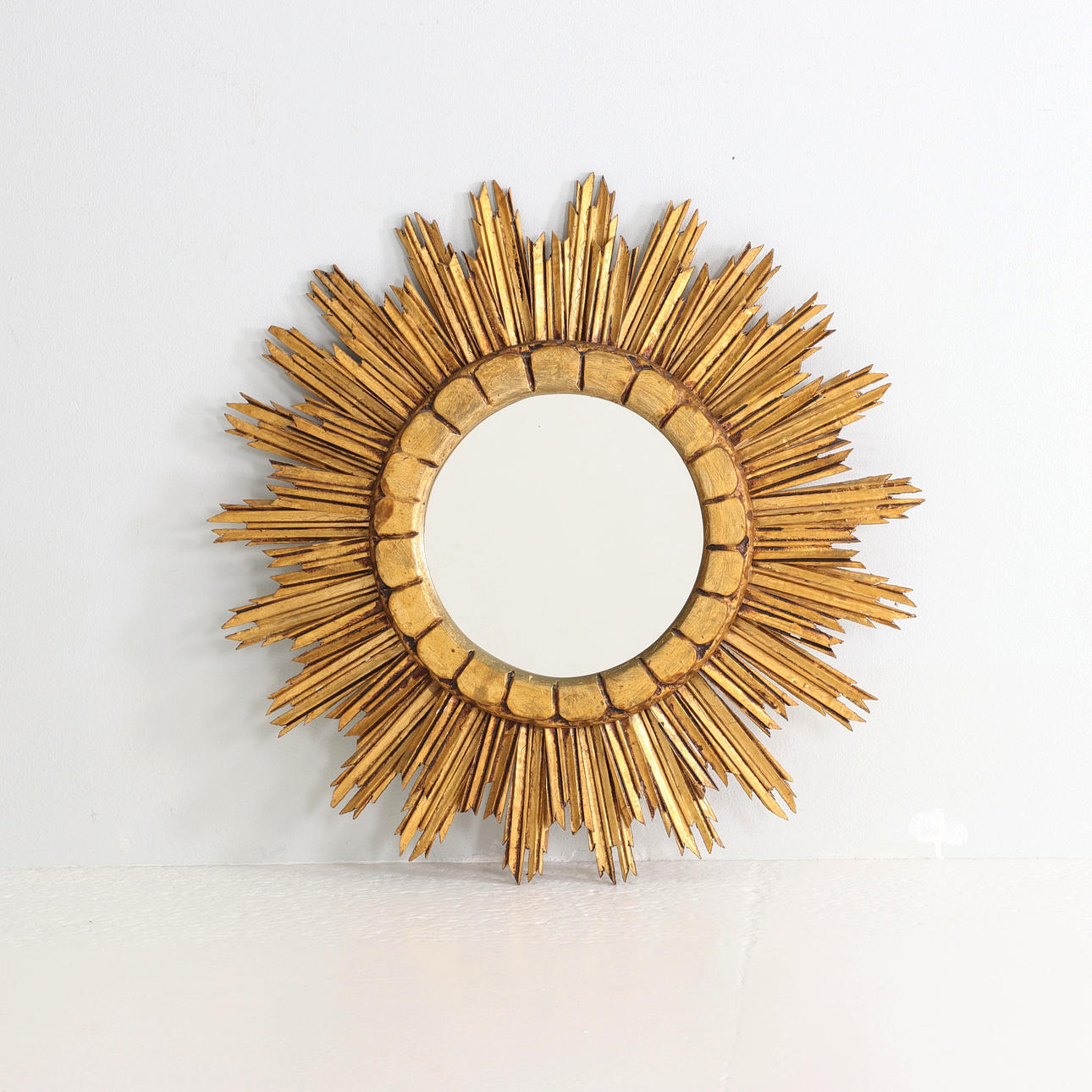 SOLSPEGEL, diameter 66 cm, 1900-talets andra hälft.