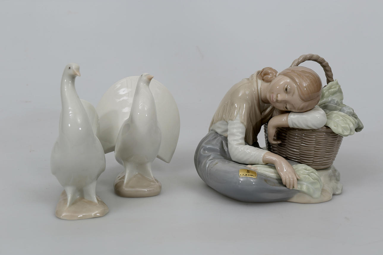 FIGURINER, porslin, 3 stycken, Lladro och Nao.