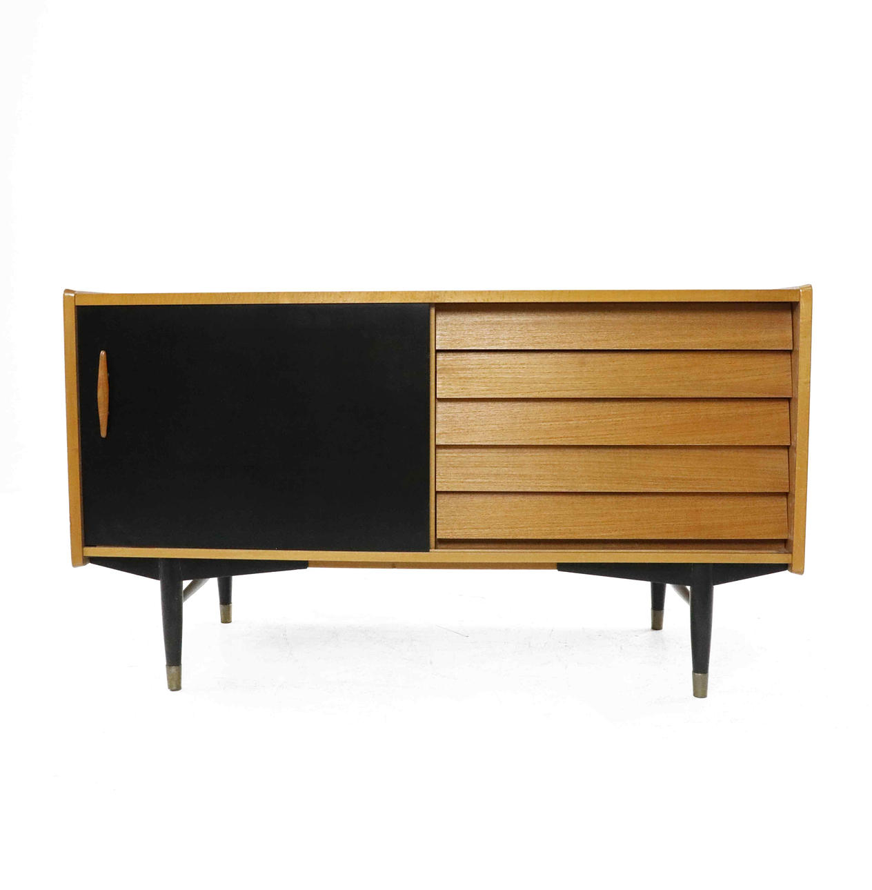NILS JONSSON. sideboard, model Trio, Troeds Möbler.