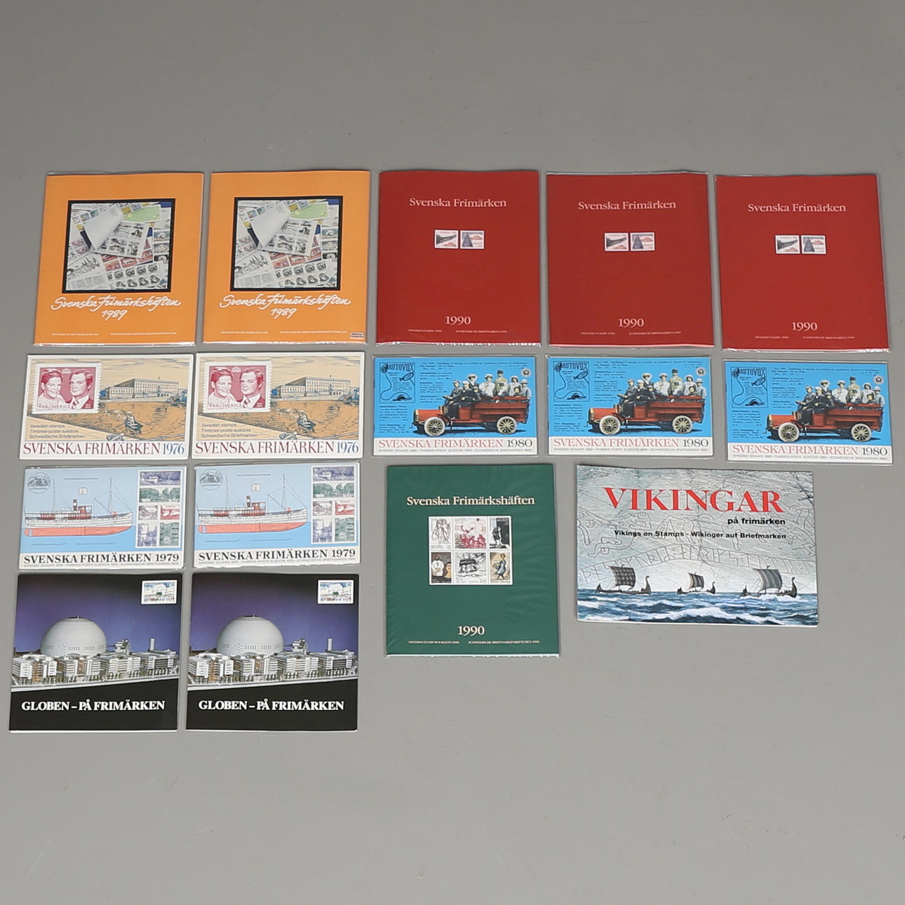 FRIMÄRKEN, 9 utgåvor med svenska frimärken, postfriska.