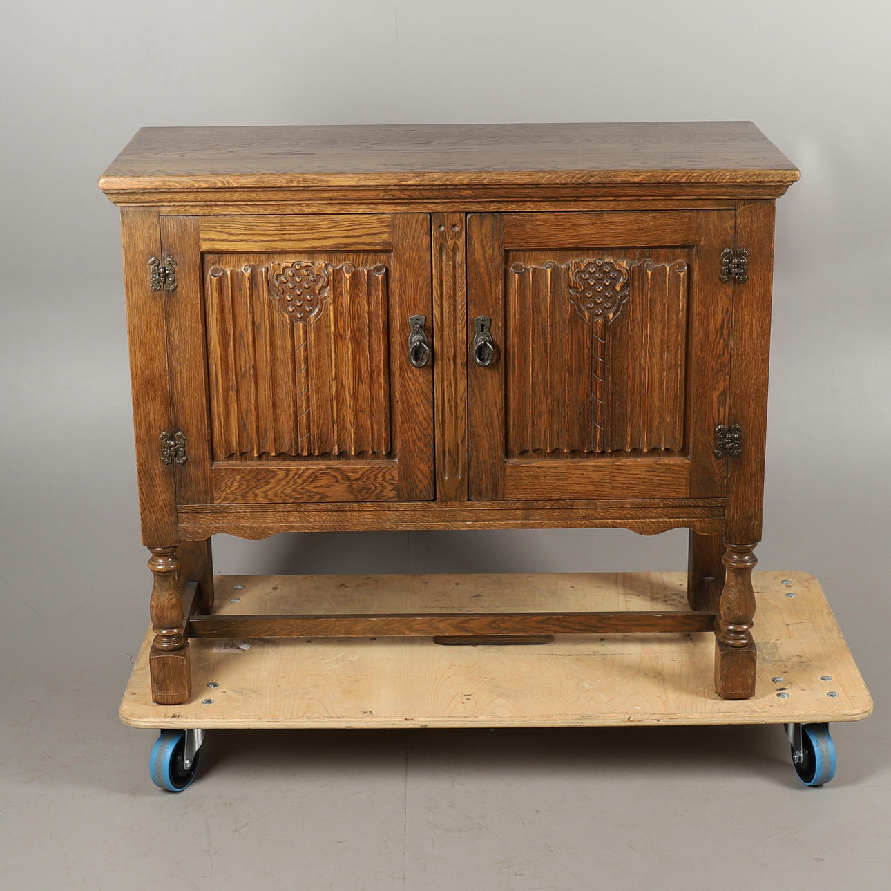 VANHA CHARM TYYLINEN senkki.